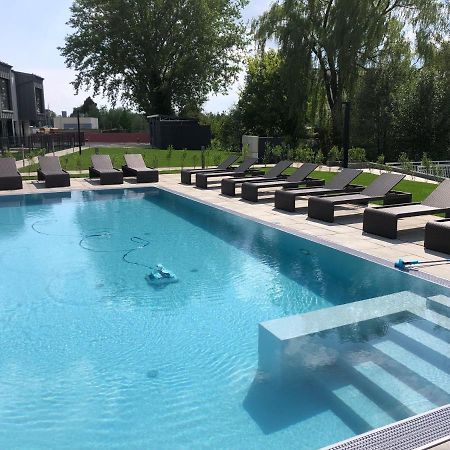 25H Spa-Residenz Pools In & Out, Private Garden & Beach Neusiedl am See Exterior photo