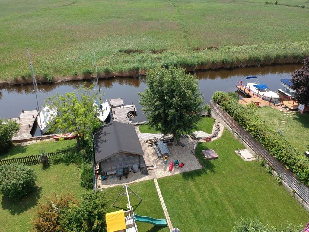 25H Spa-Residenz Pools In & Out, Private Garden & Beach Neusiedl am See Exterior photo